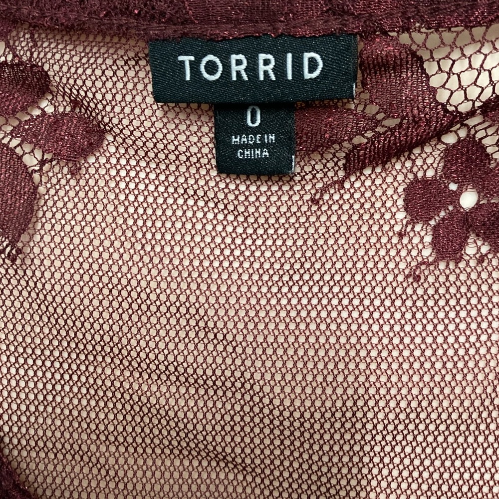 🛍️Torrid Babydoll Sheer Lace Short Sleeve Burgundy size 0X - Picture 2 of 3